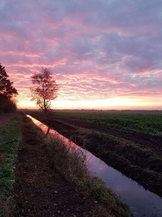 Drenths Landgoed, Welkom Thuis Annerveenschekanaal Exterior photo